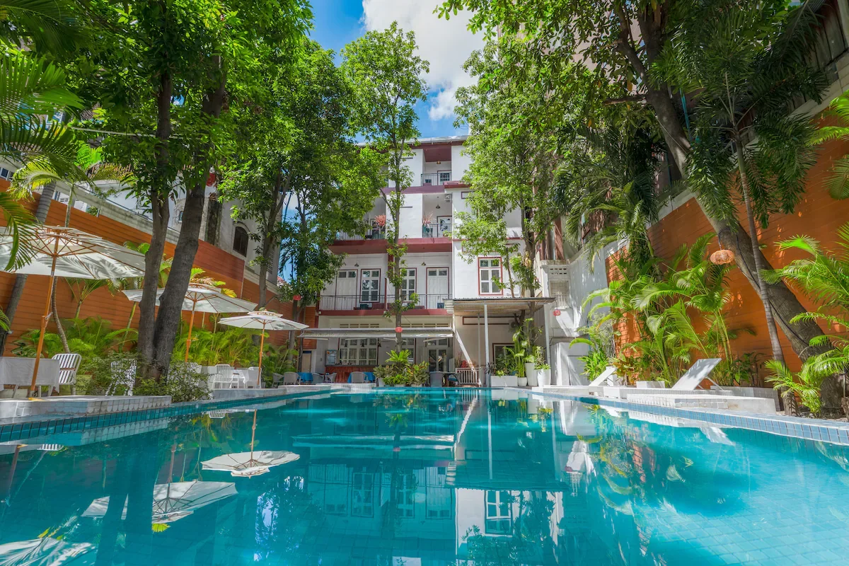 Emeraldgems Premium Residence 1
